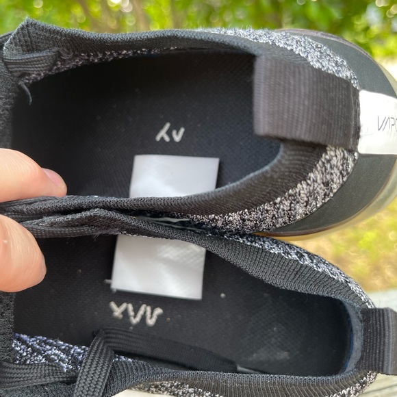 Nike Air VaporMax Fly knit 3 Oreo (Women's) size 9 - Picture 8 of 10